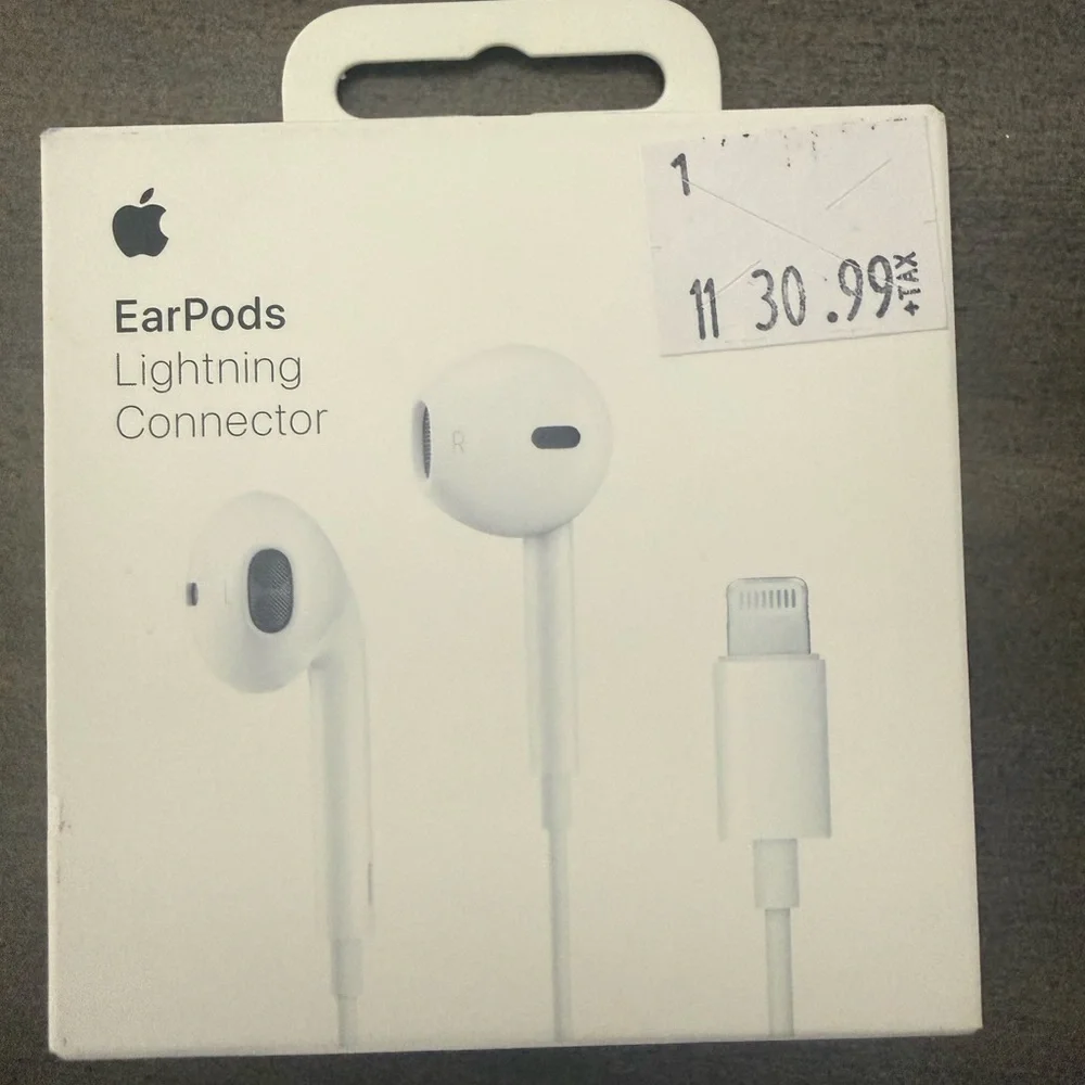 Apple EarPods Lightning Connector Headphones